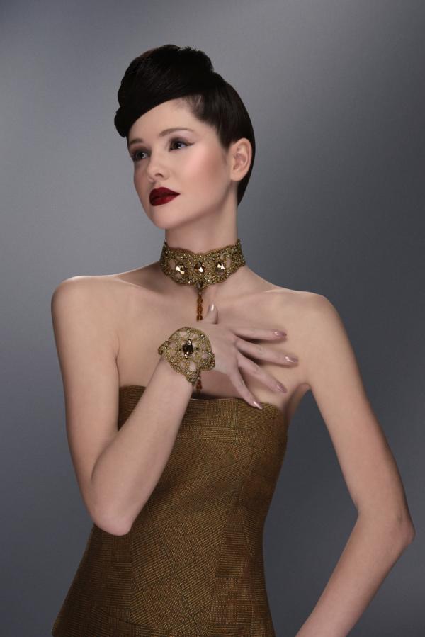 КОЛЬЕ "Kelt Golden" & "Black"